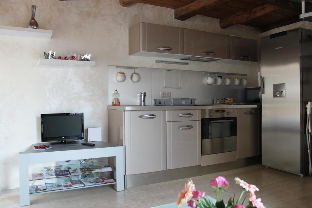 Charmante Maison Pierres 1768 Polisy Экстерьер фото