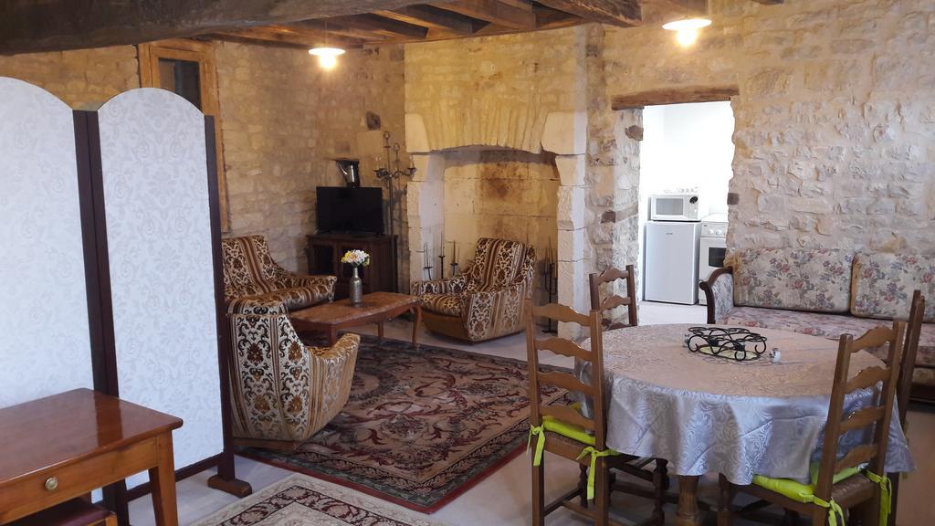 Charmante Maison Pierres 1768 Polisy Экстерьер фото